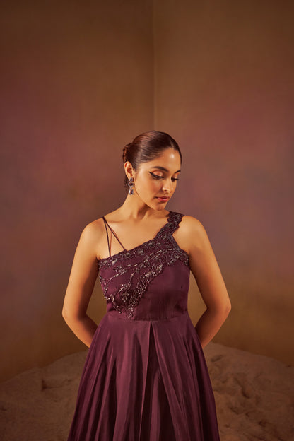 WINE INDOWESTERN GOWN WITH HAND EMBROIDERY